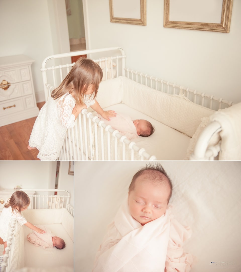 Lifestyle newborn photography 