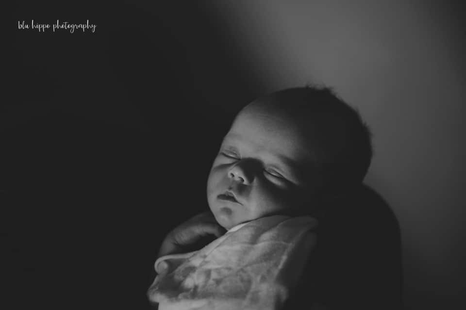 Pittsburgh Newborn photographer
